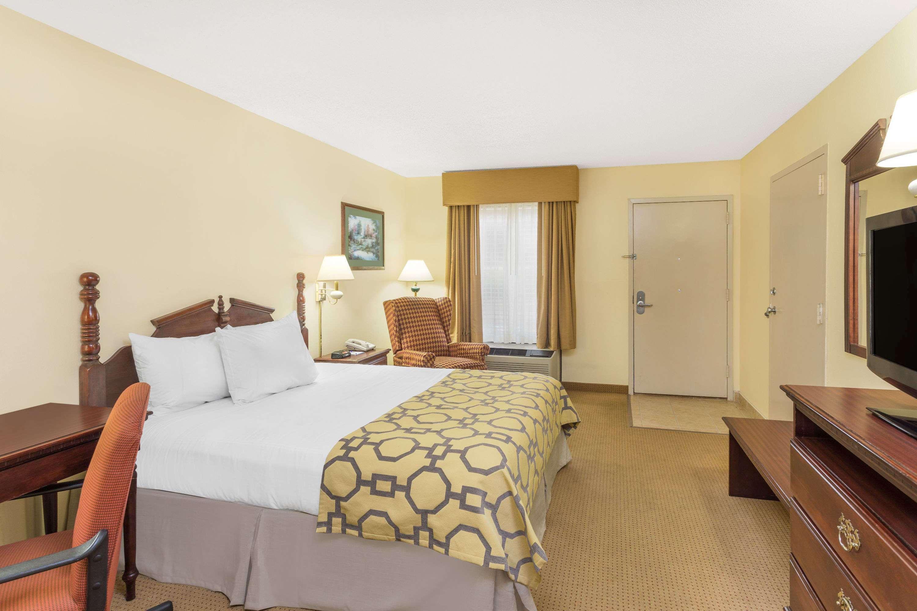 Hotel Baymont By Wyndham Griffin Exterior foto